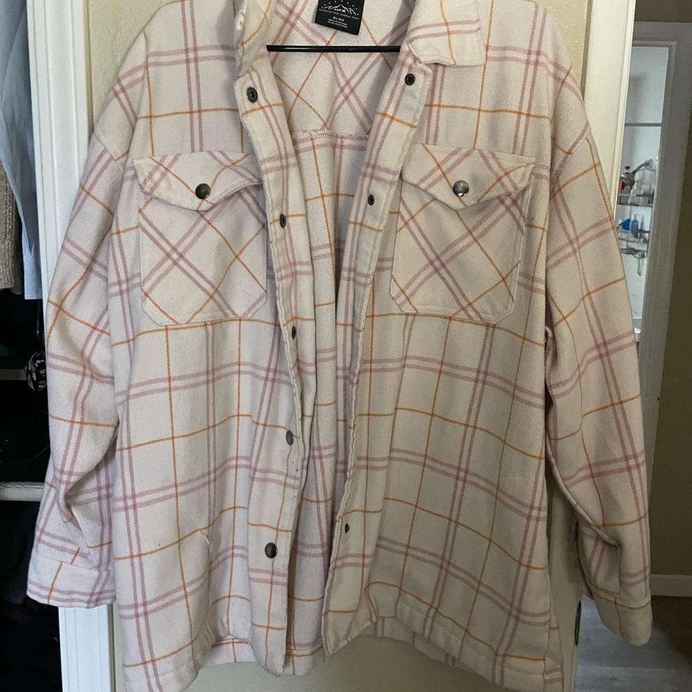 Pink shacket - Picture 2 of 4
